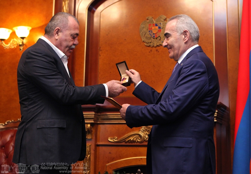 http://parliament.am/photo.php?size=big&id=11547